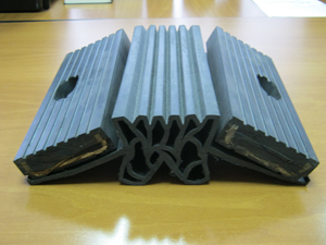 Деформационные швы для дорог и мостовых соединений